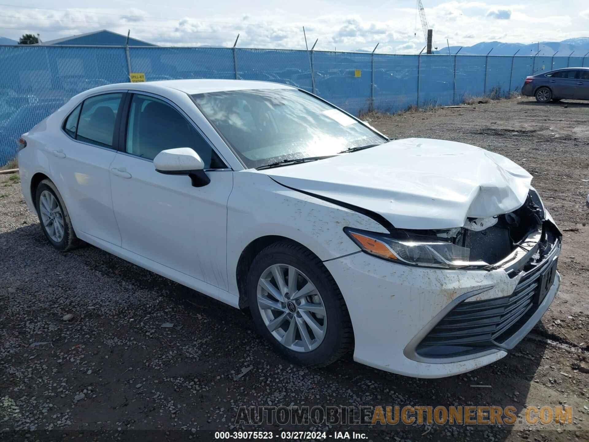 4T1C11AK2MU475790 TOYOTA CAMRY 2021