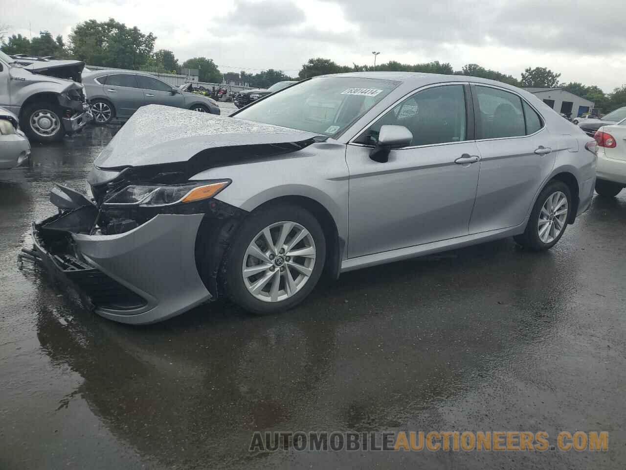 4T1C11AK2MU548074 TOYOTA CAMRY 2021