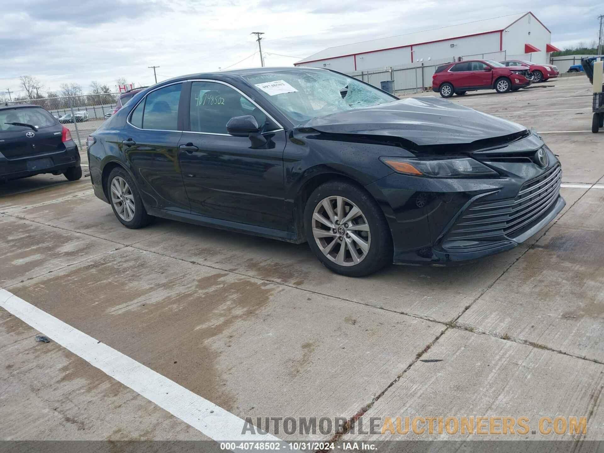 4T1C11AK2MU555168 TOYOTA CAMRY 2021