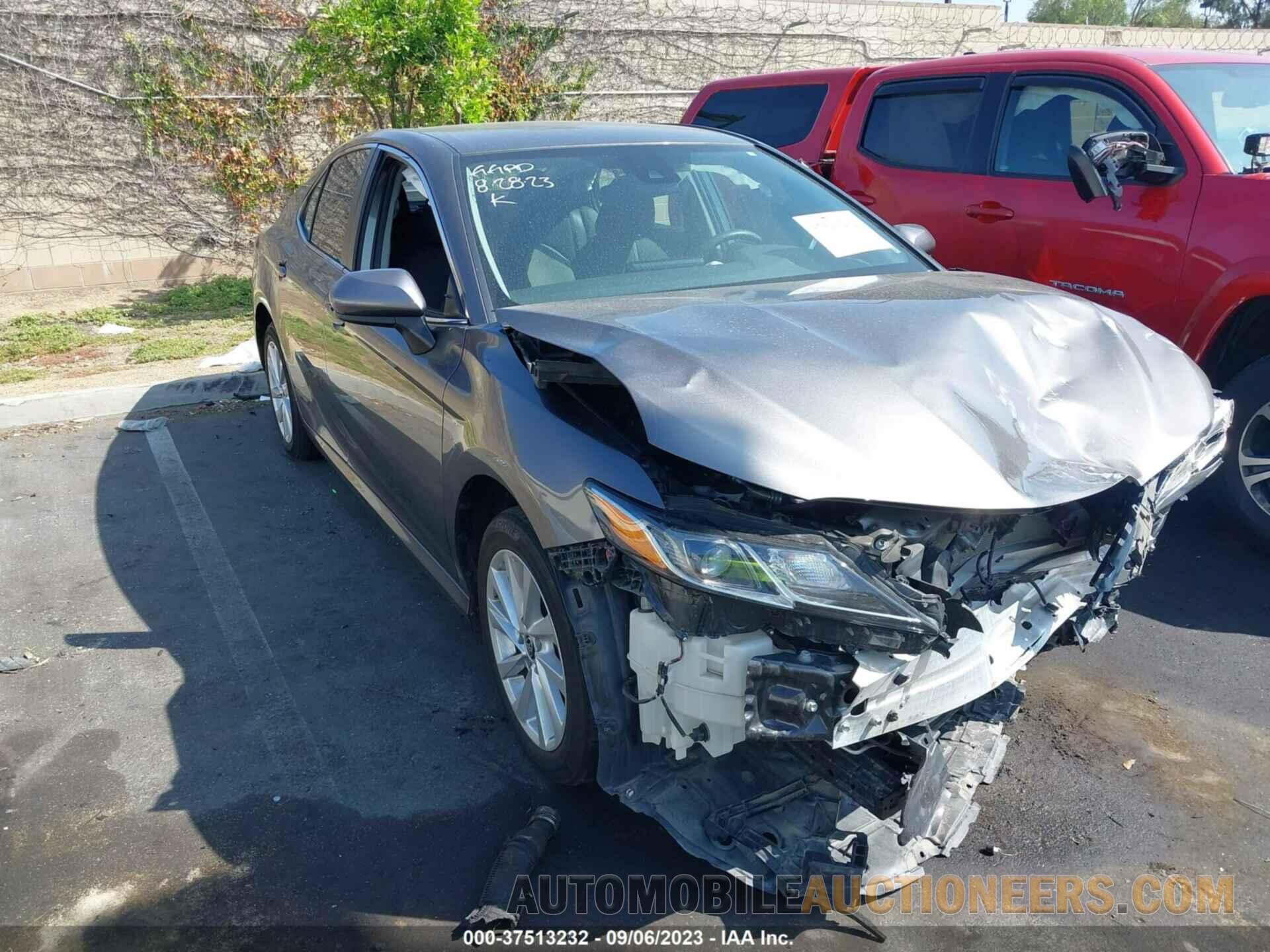 4T1C11AK2MU573914 TOYOTA CAMRY 2021