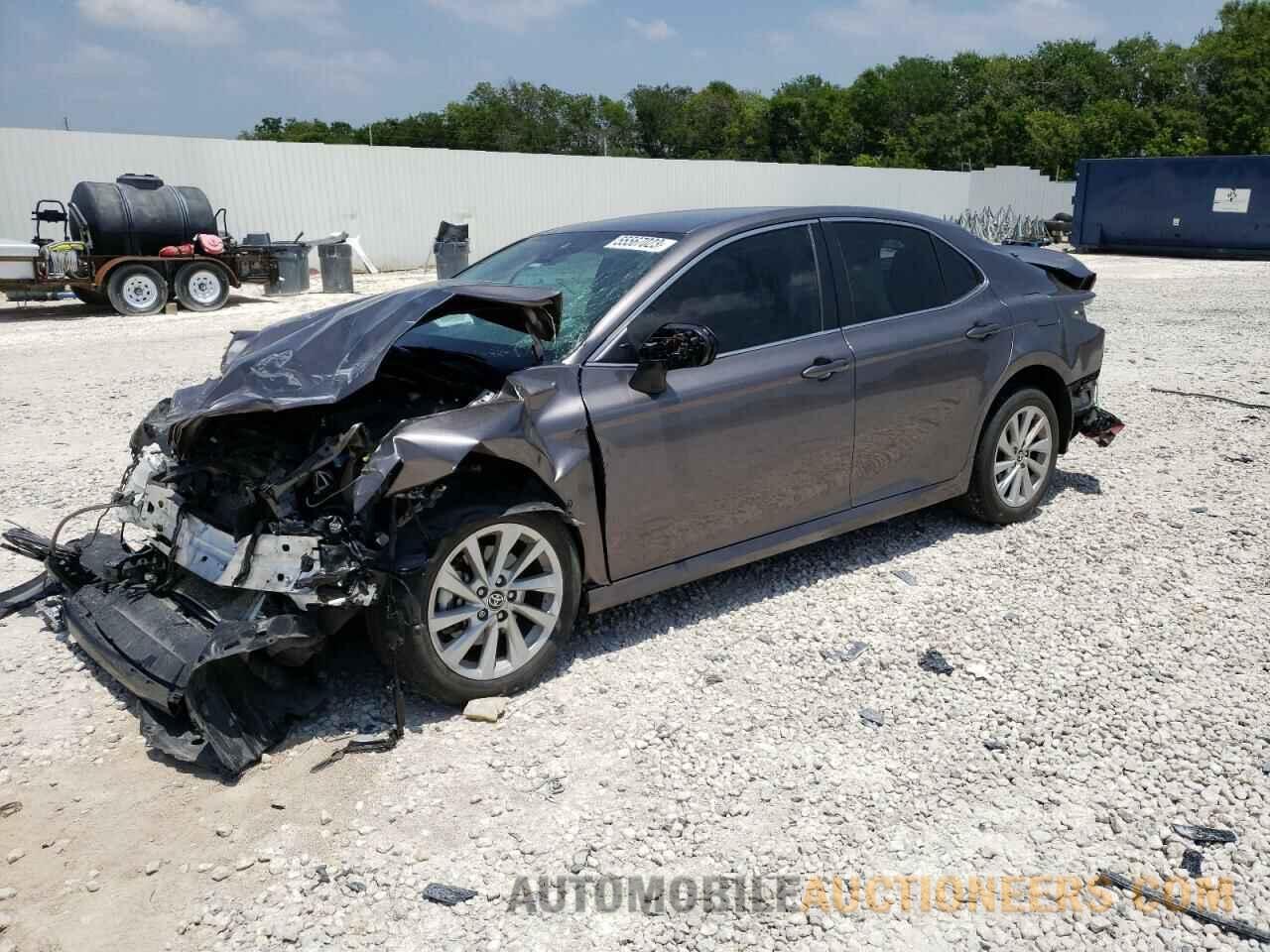 4T1C11AK2MU614283 TOYOTA CAMRY 2021