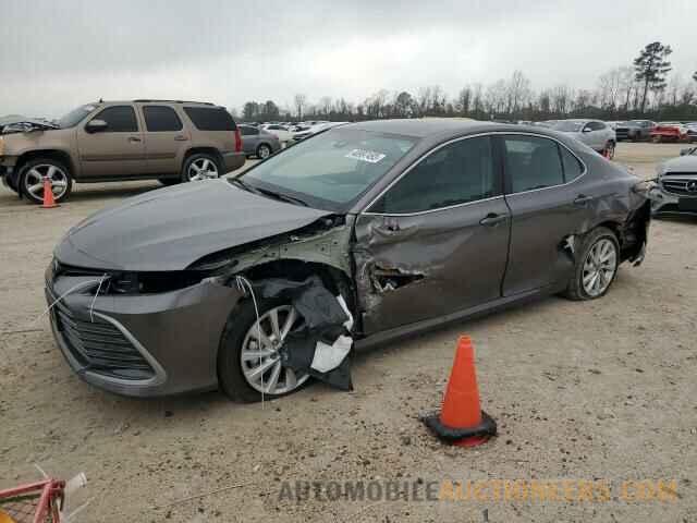 4T1C11AK2NU069686 TOYOTA CAMRY 2022