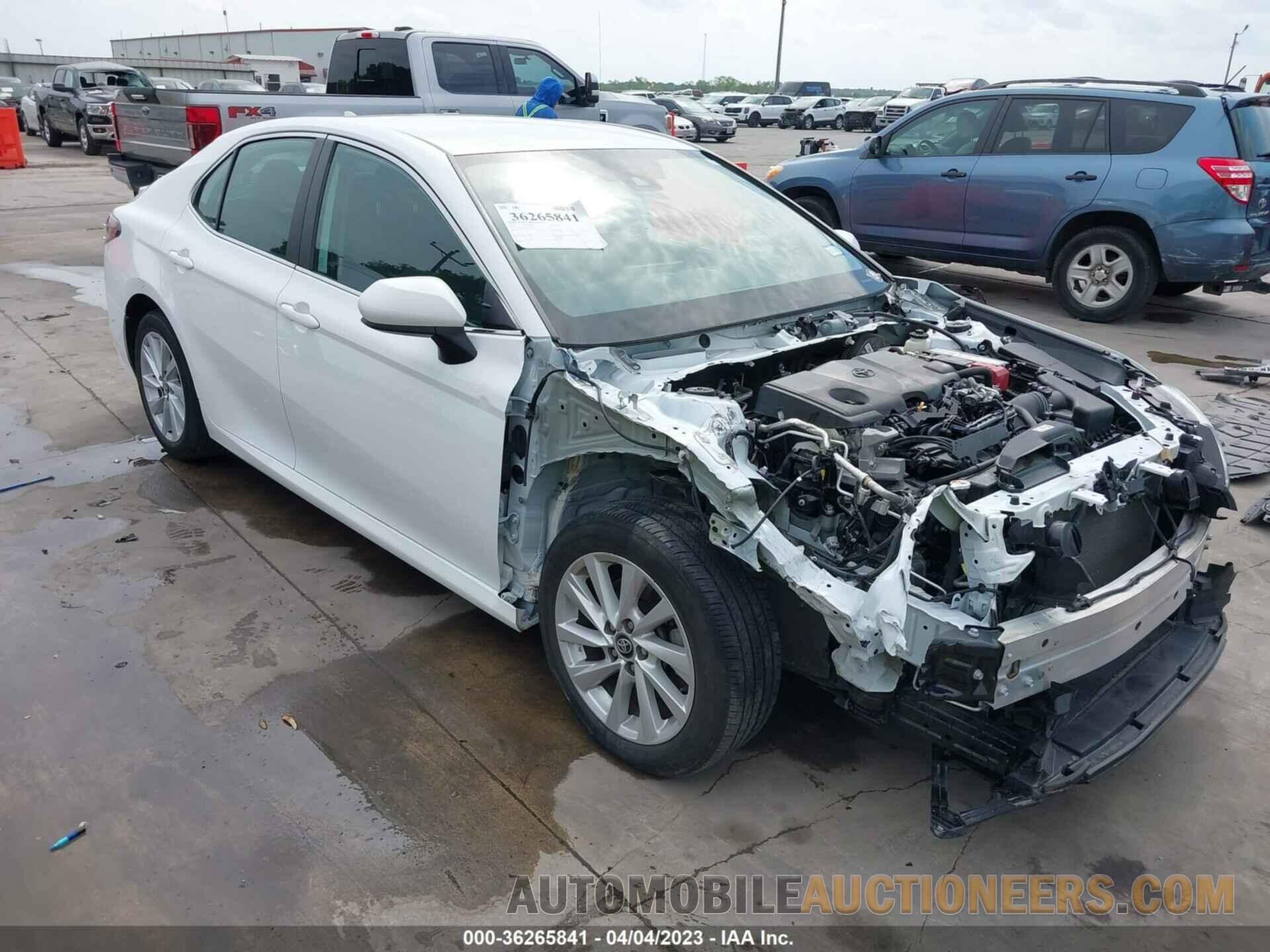 4T1C11AK2NU652243 TOYOTA CAMRY 2022