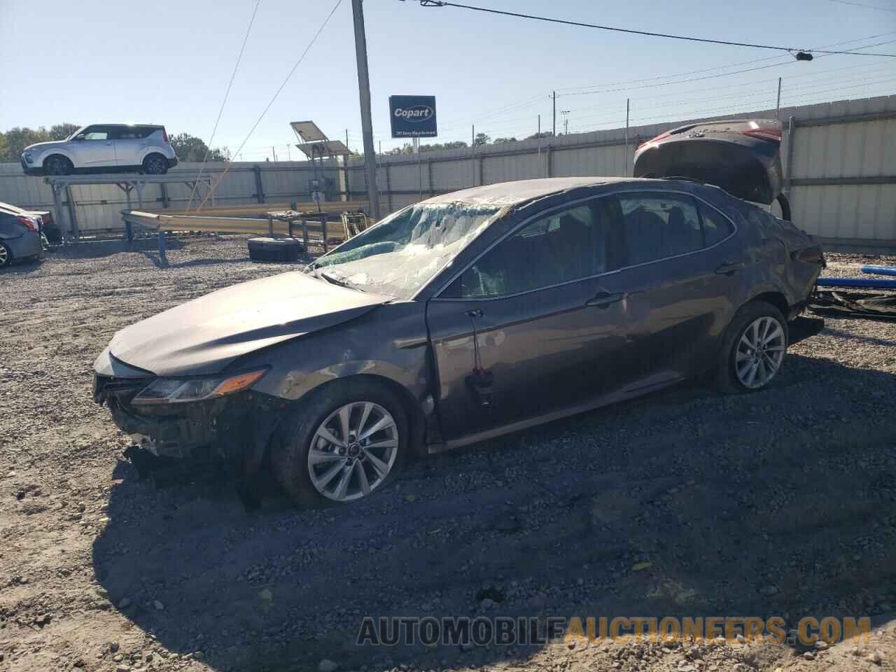 4T1C11AK2NU676171 TOYOTA CAMRY 2022