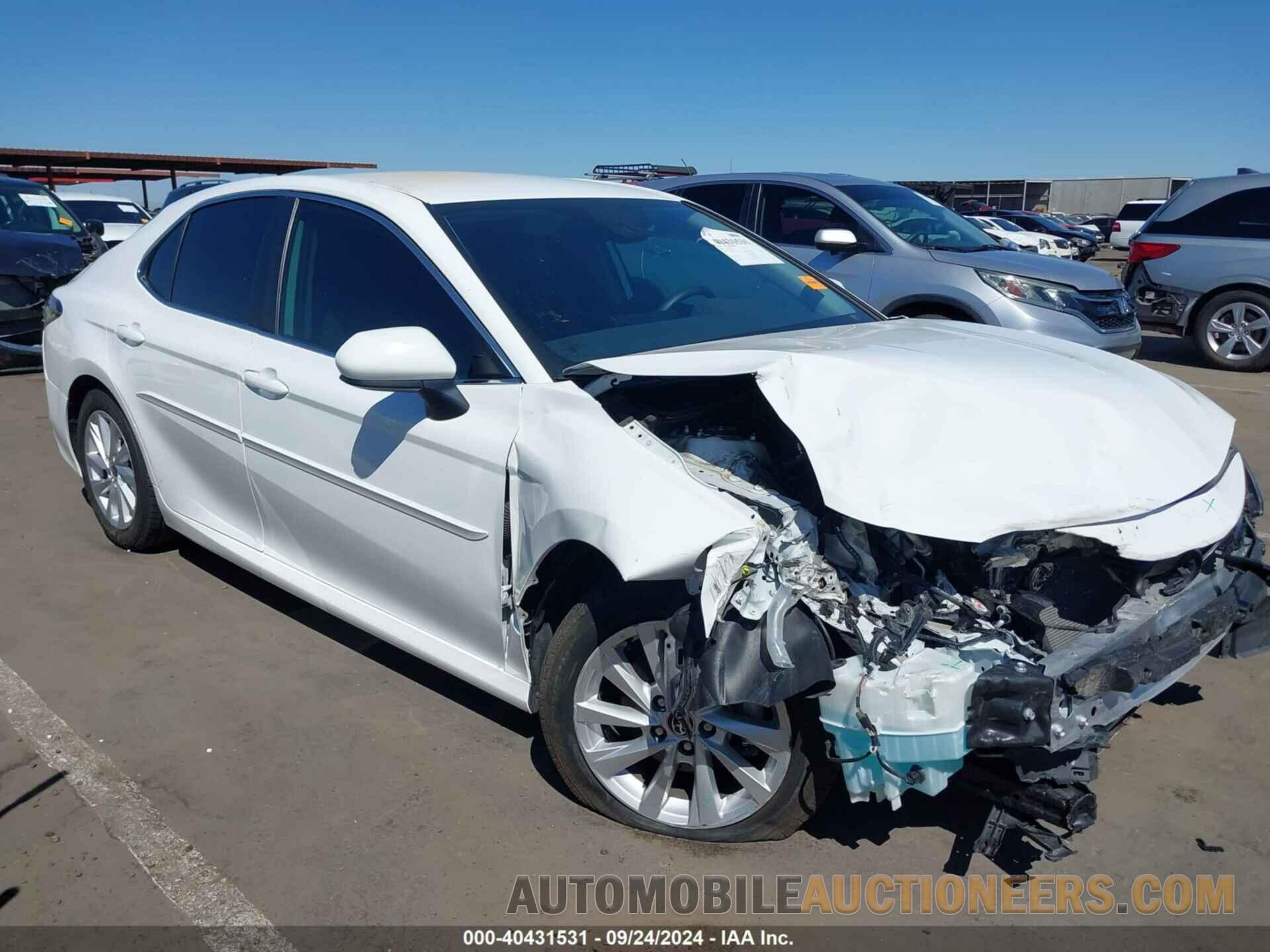 4T1C11AK2NU686974 TOYOTA CAMRY 2022