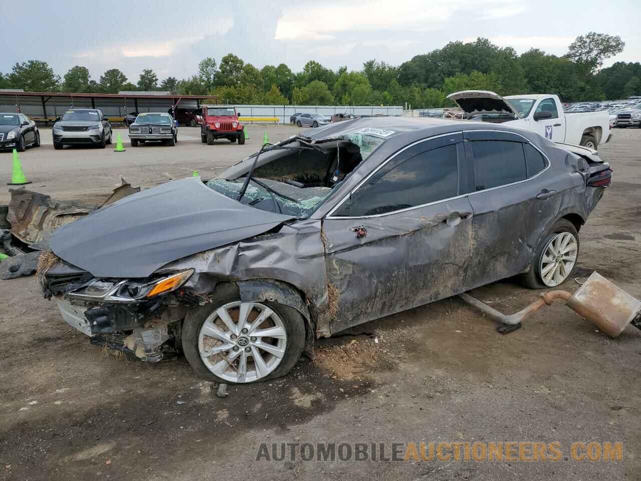 4T1C11AK2NU688868 TOYOTA CAMRY 2022