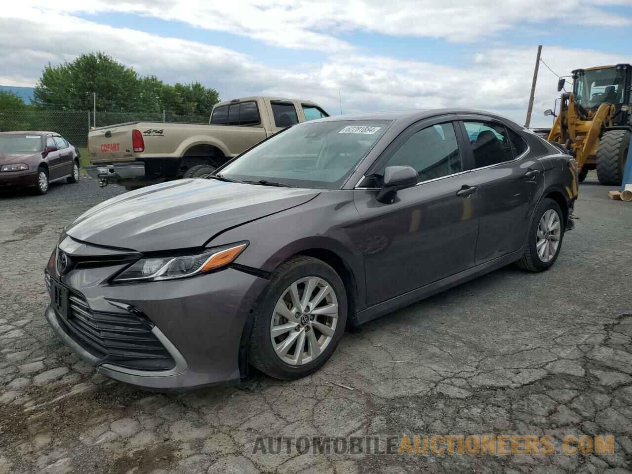 4T1C11AK2NU693228 TOYOTA CAMRY 2022