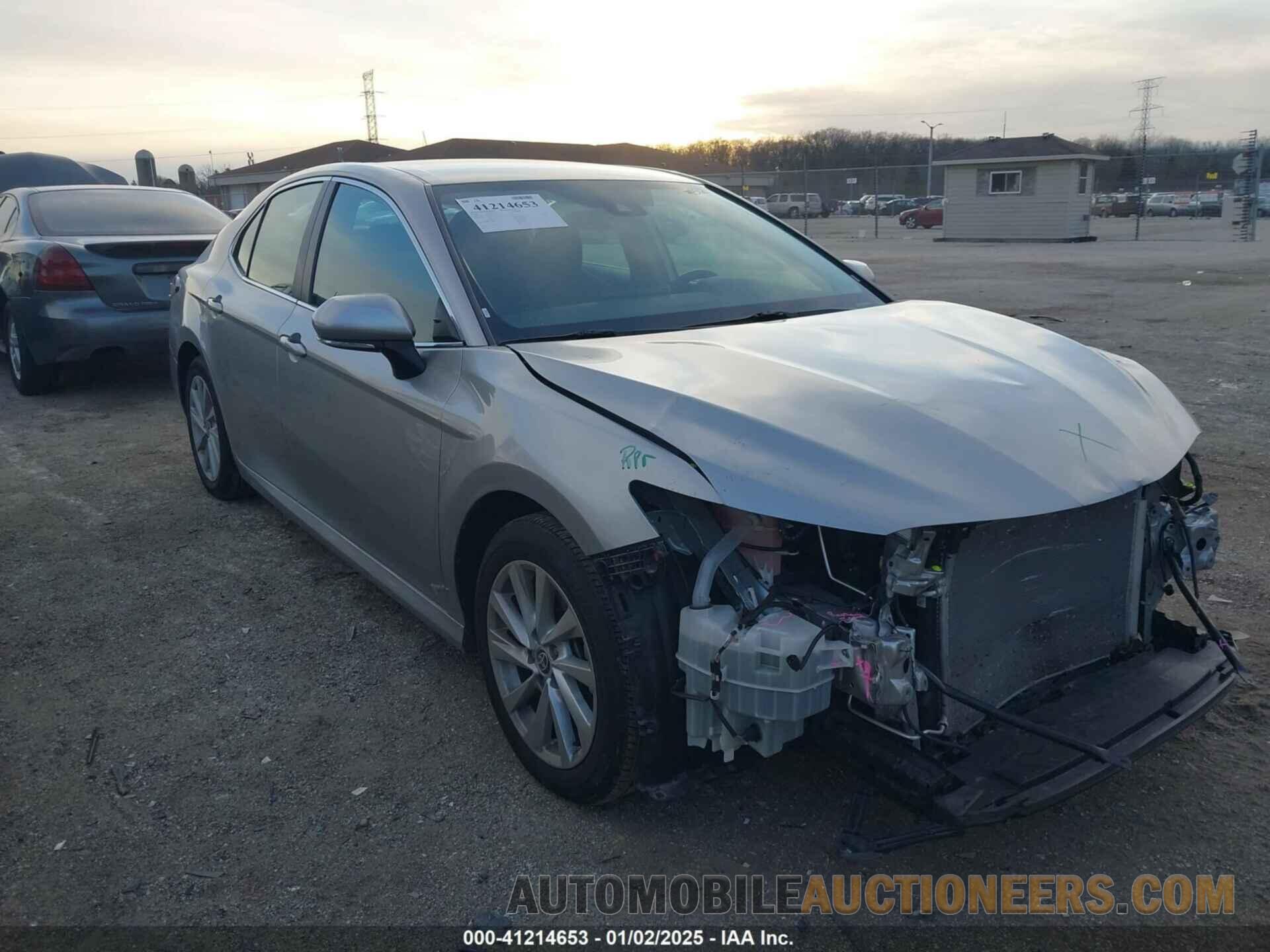 4T1C11AK2PU760817 TOYOTA CAMRY 2023