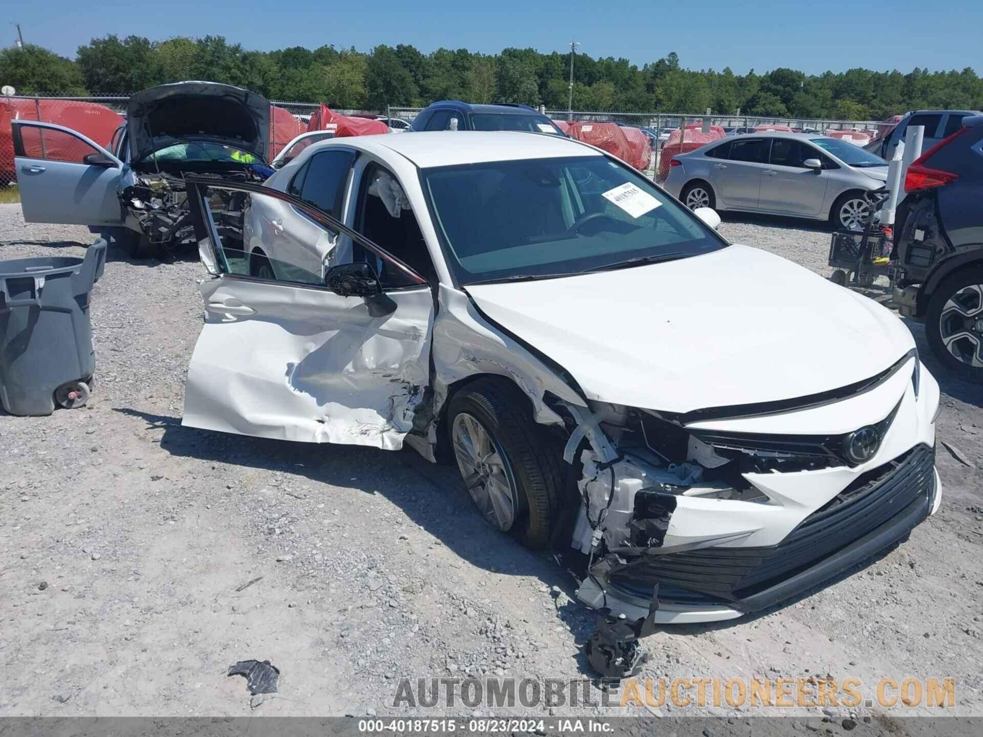 4T1C11AK2RU844414 TOYOTA CAMRY 2024