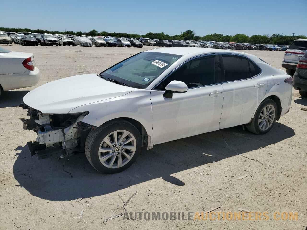 4T1C11AK3MU411516 TOYOTA CAMRY 2021