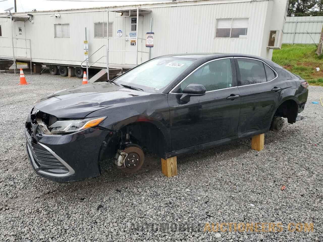 4T1C11AK3MU444340 TOYOTA CAMRY 2021