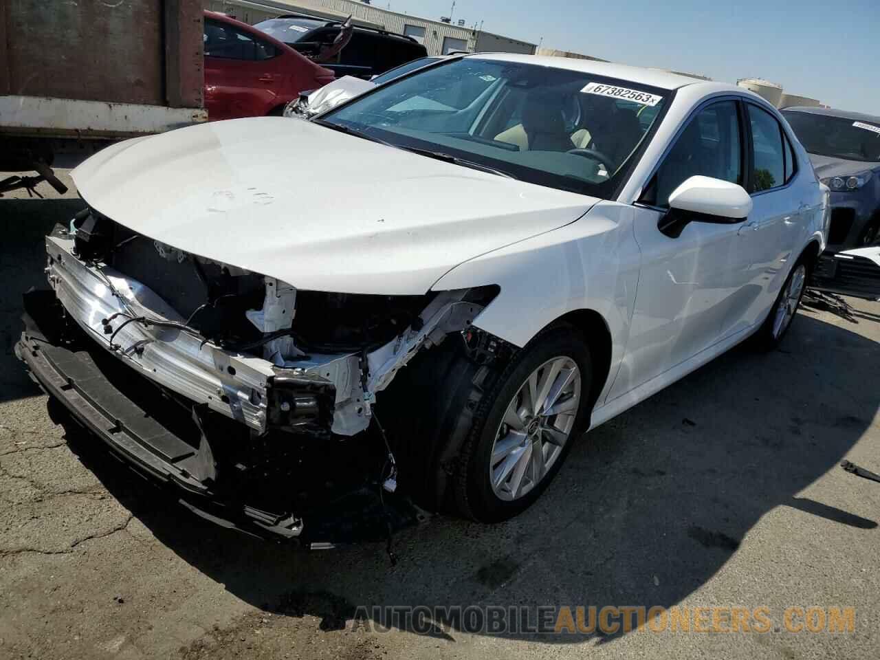 4T1C11AK3MU449389 TOYOTA CAMRY 2021