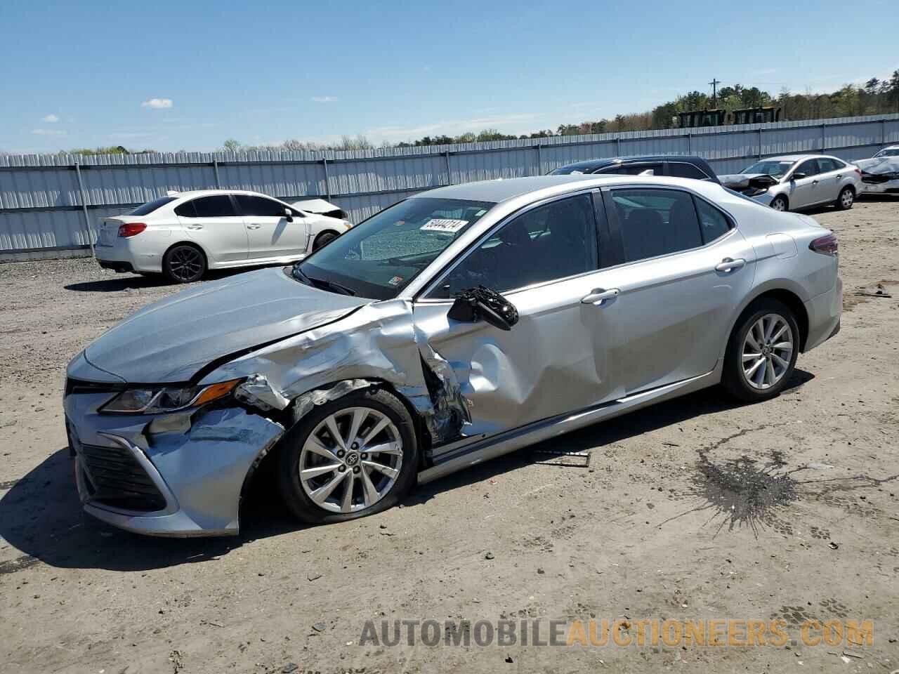 4T1C11AK3MU465642 TOYOTA CAMRY 2021