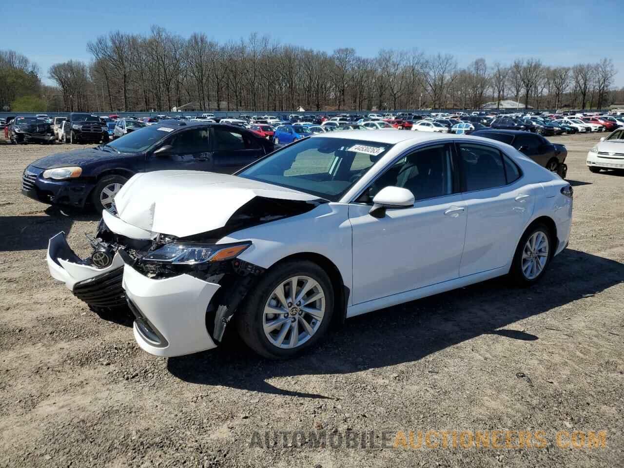 4T1C11AK3MU545216 TOYOTA CAMRY 2021