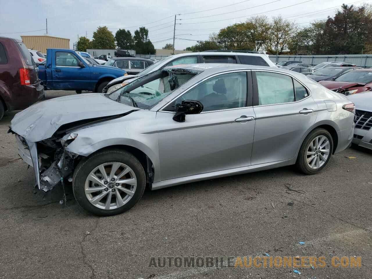 4T1C11AK3MU557639 TOYOTA CAMRY 2021