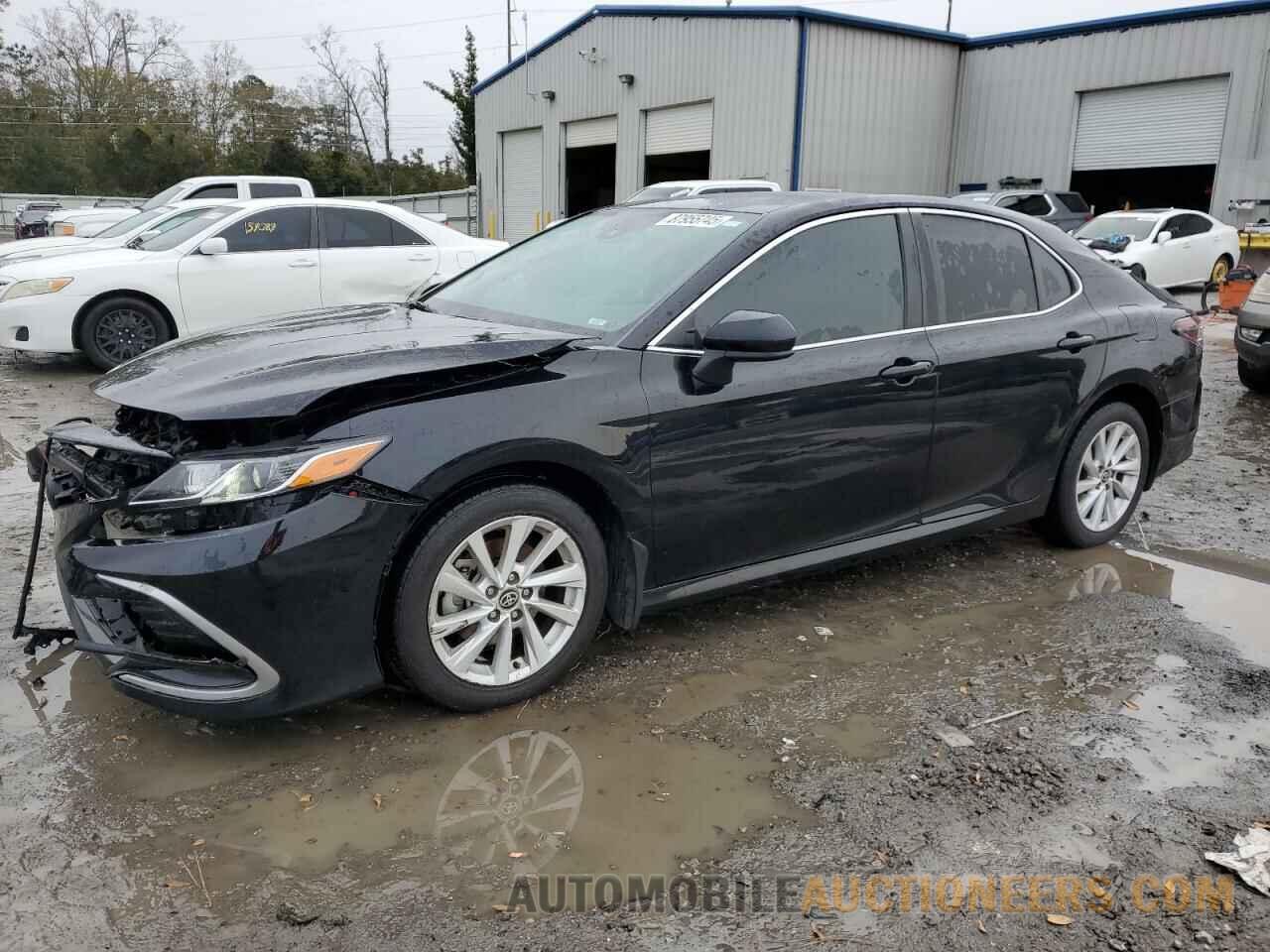 4T1C11AK3MU570469 TOYOTA CAMRY 2021