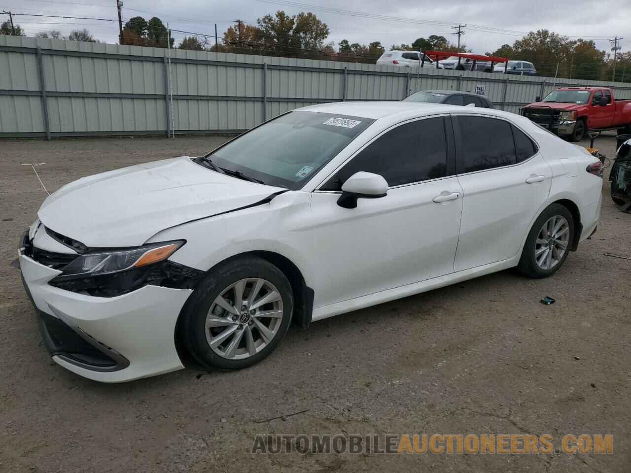 4T1C11AK3MU582623 TOYOTA CAMRY 2021