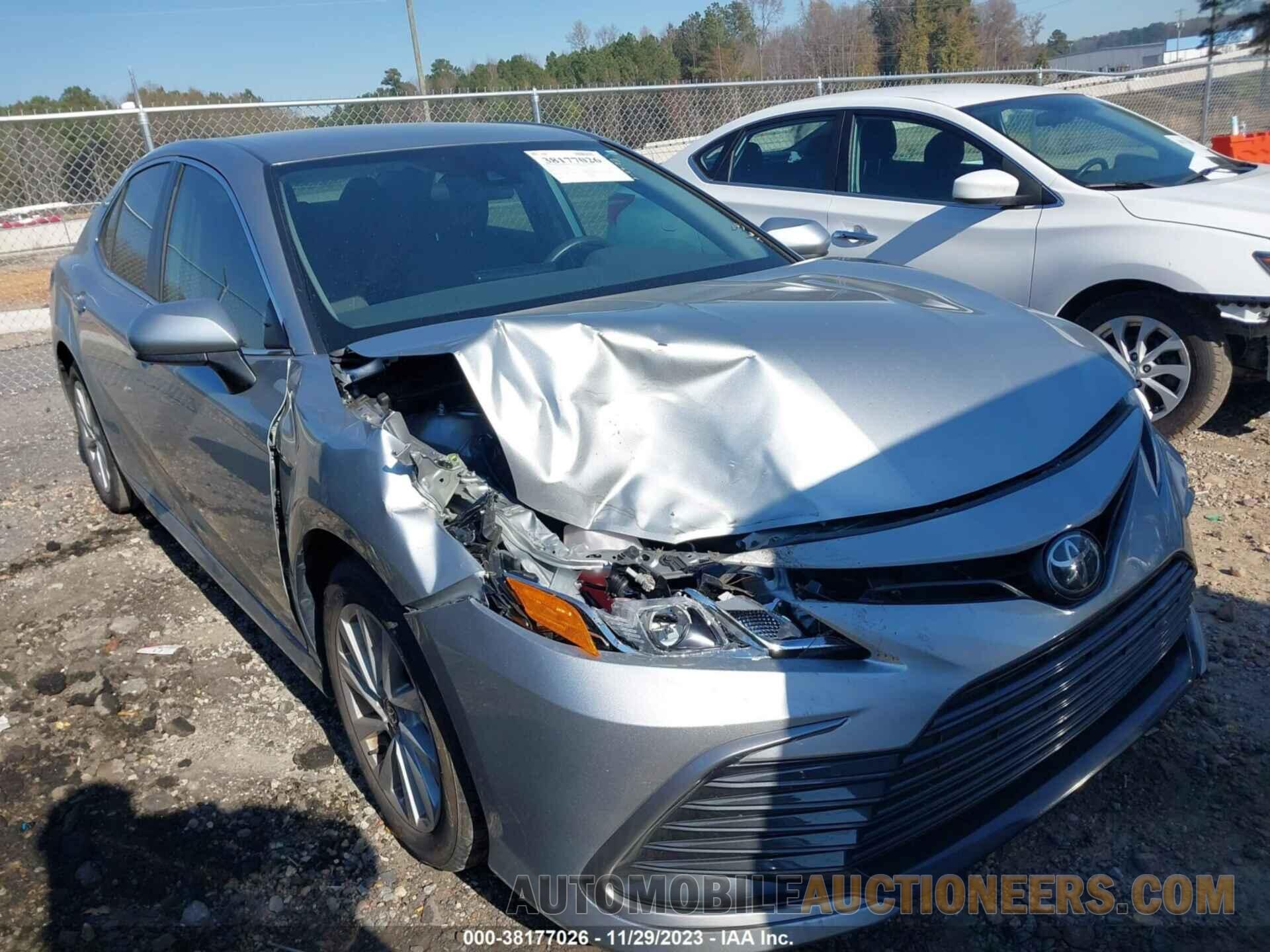 4T1C11AK3NU042805 TOYOTA CAMRY 2022