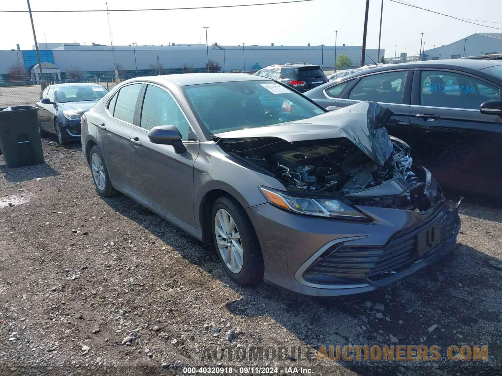 4T1C11AK3NU046966 TOYOTA CAMRY 2022