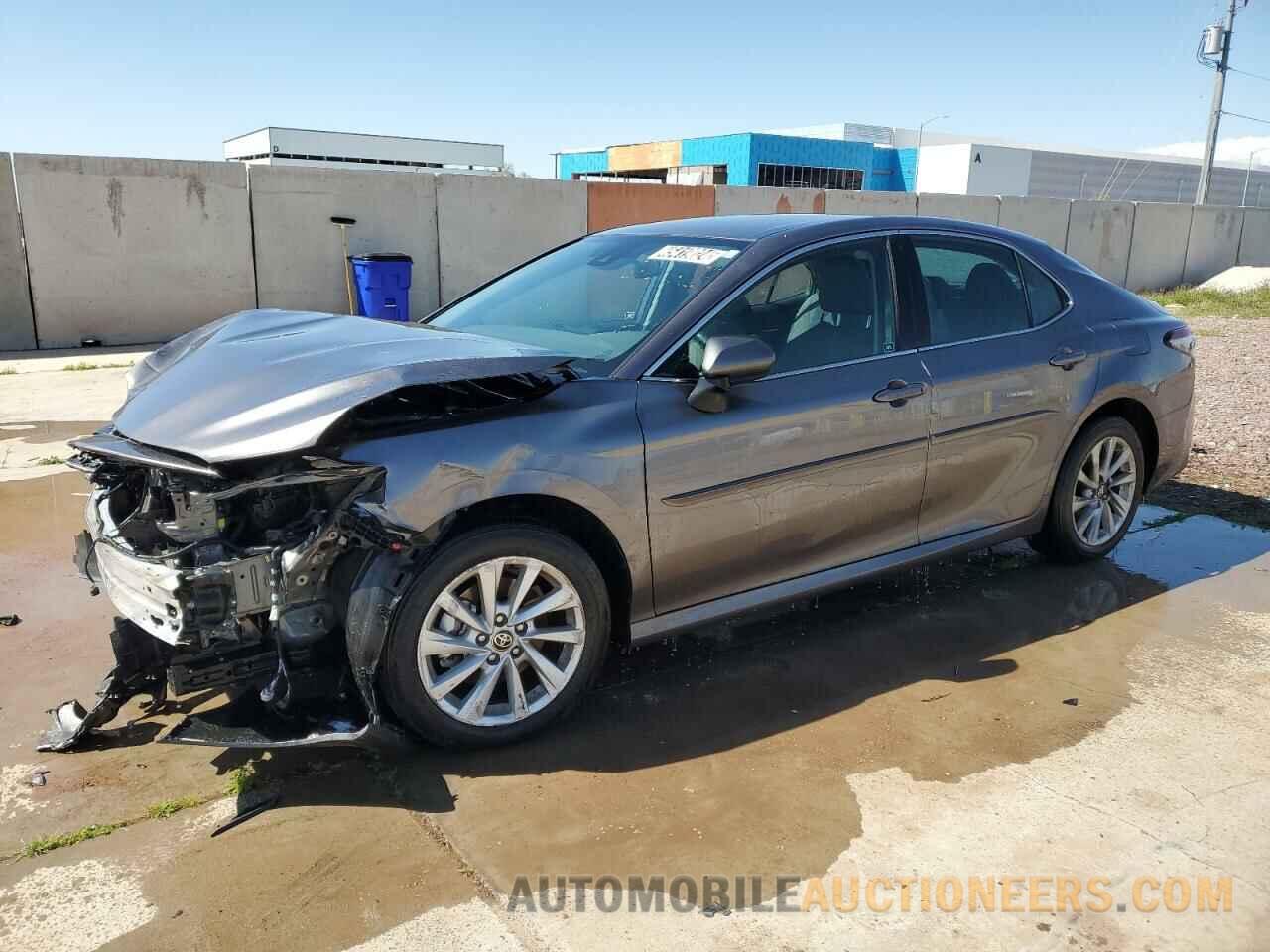 4T1C11AK3NU068630 TOYOTA CAMRY 2022