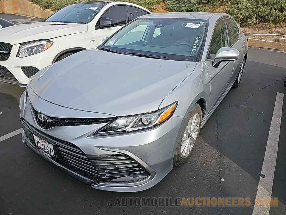 4T1C11AK3NU069311 Toyota Camry LE 2022