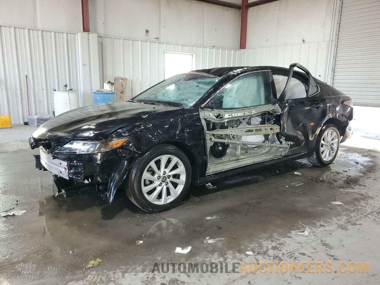 4T1C11AK3NU663865 TOYOTA CAMRY 2022