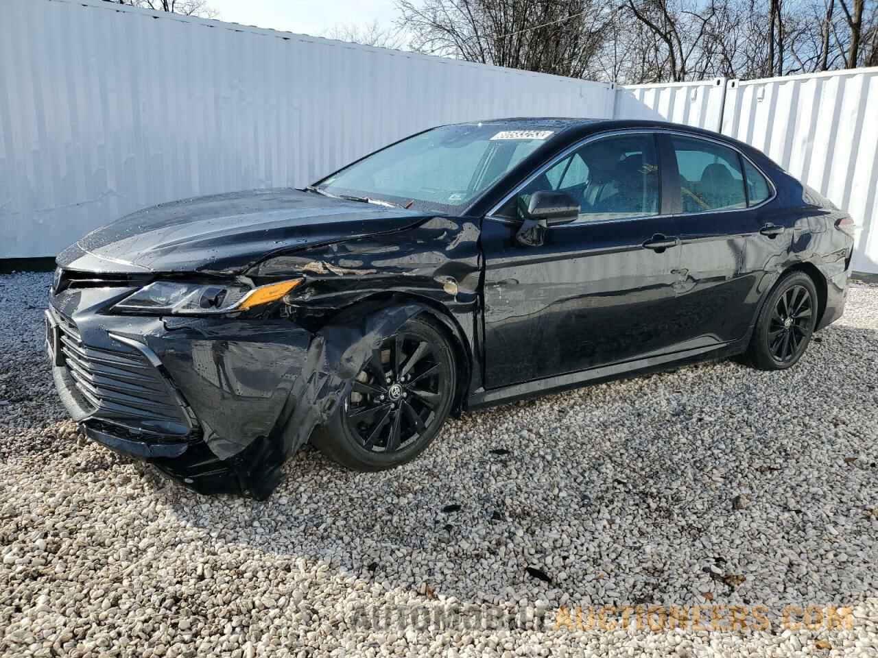 4T1C11AK3NU680956 TOYOTA CAMRY 2022