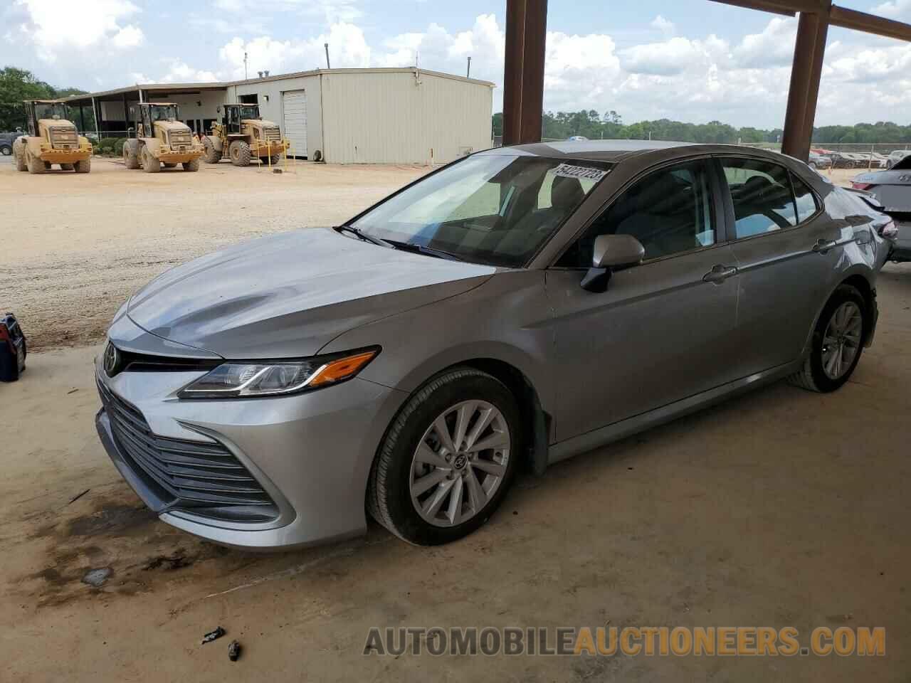 4T1C11AK3NU693707 TOYOTA CAMRY 2022