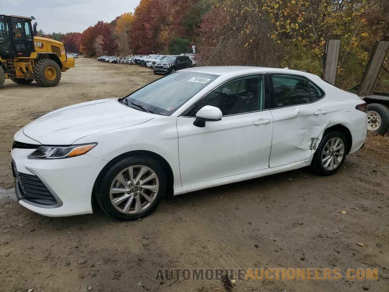 4T1C11AK3NU713941 TOYOTA CAMRY 2022