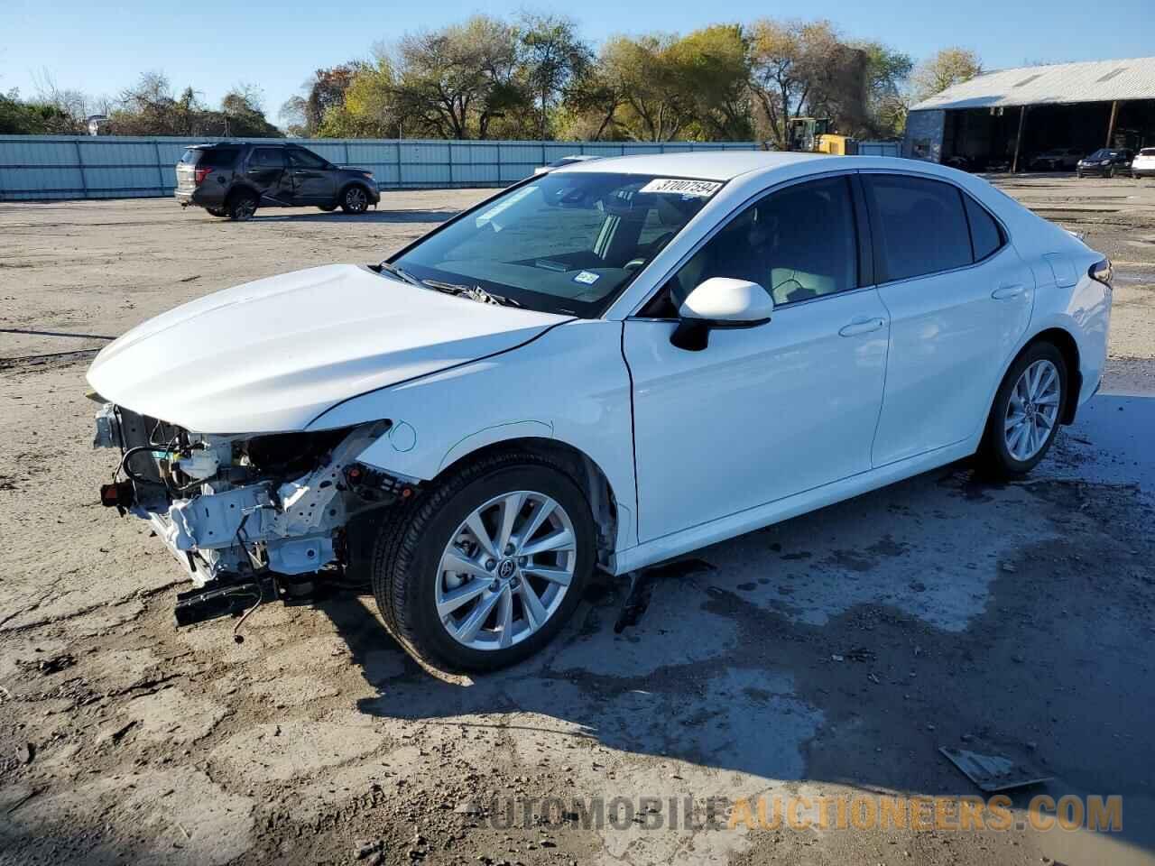 4T1C11AK3PU802704 TOYOTA CAMRY 2023