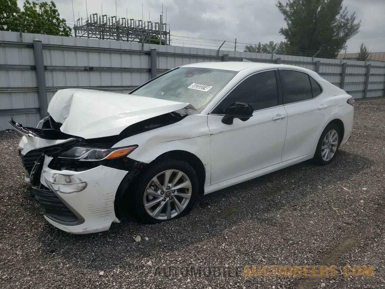 4T1C11AK3RU211405 TOYOTA CAMRY 2024