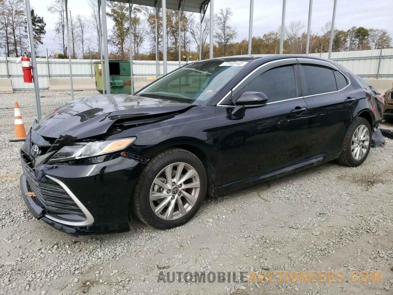 4T1C11AK4MU443651 TOYOTA CAMRY 2021