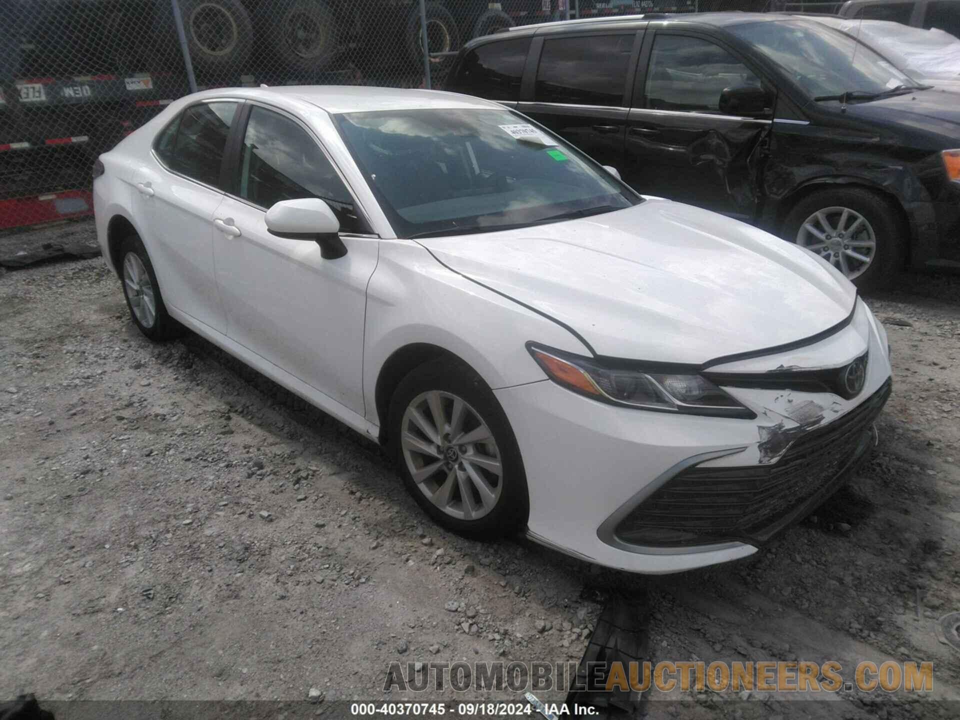 4T1C11AK4MU460787 TOYOTA CAMRY 2021