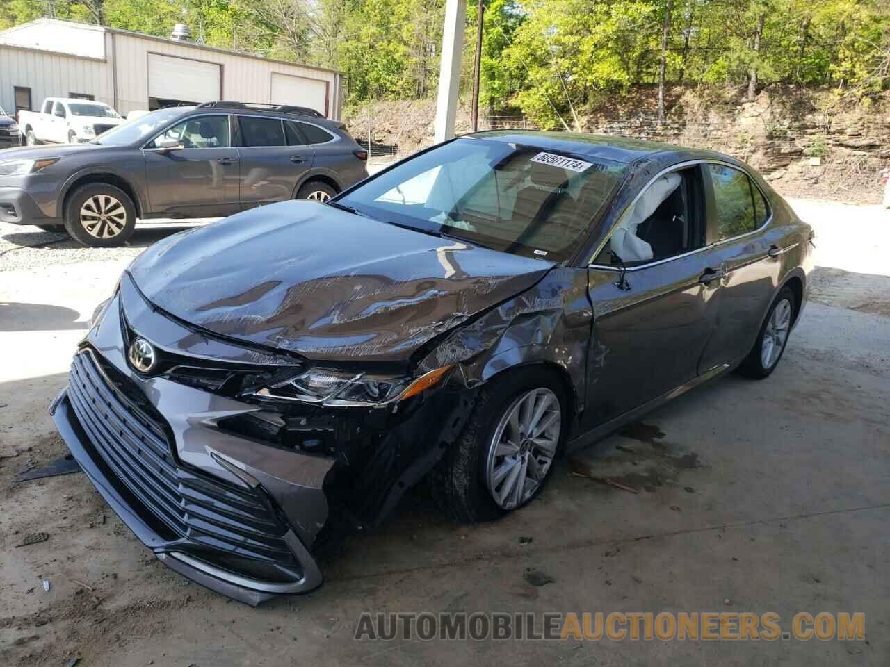 4T1C11AK4MU492848 TOYOTA CAMRY 2021