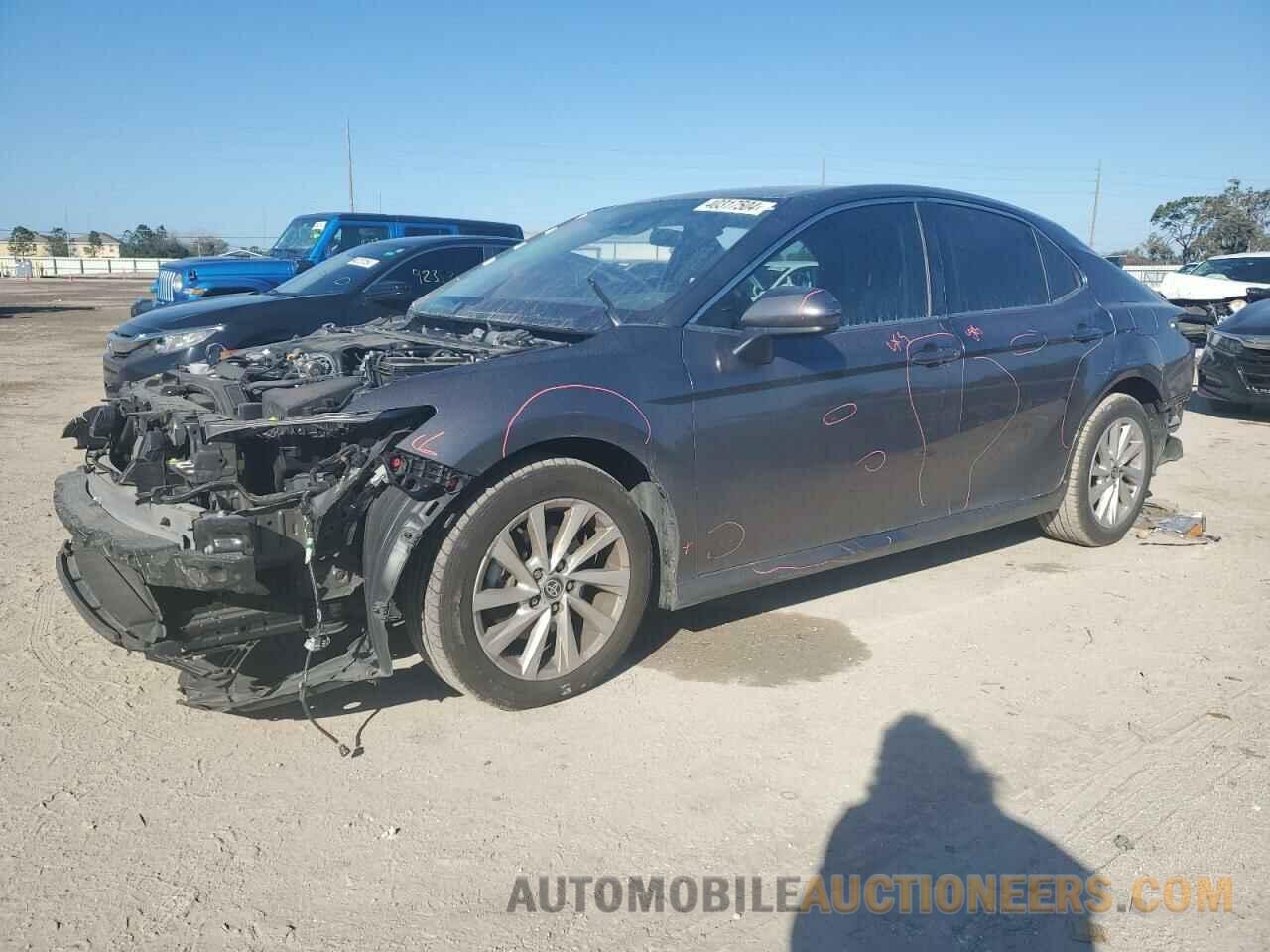 4T1C11AK4MU581867 TOYOTA CAMRY 2021