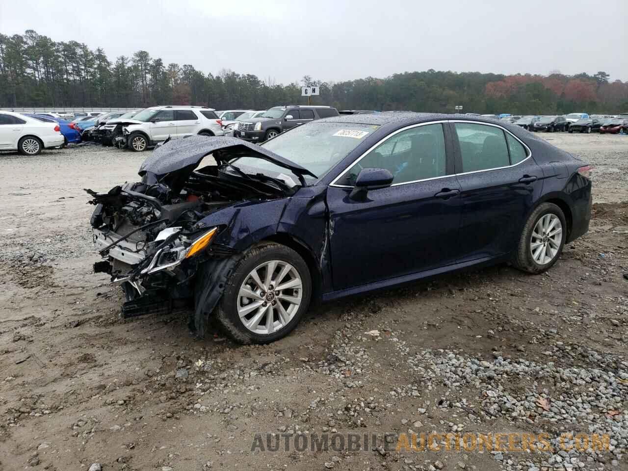 4T1C11AK4MU587118 TOYOTA CAMRY 2021