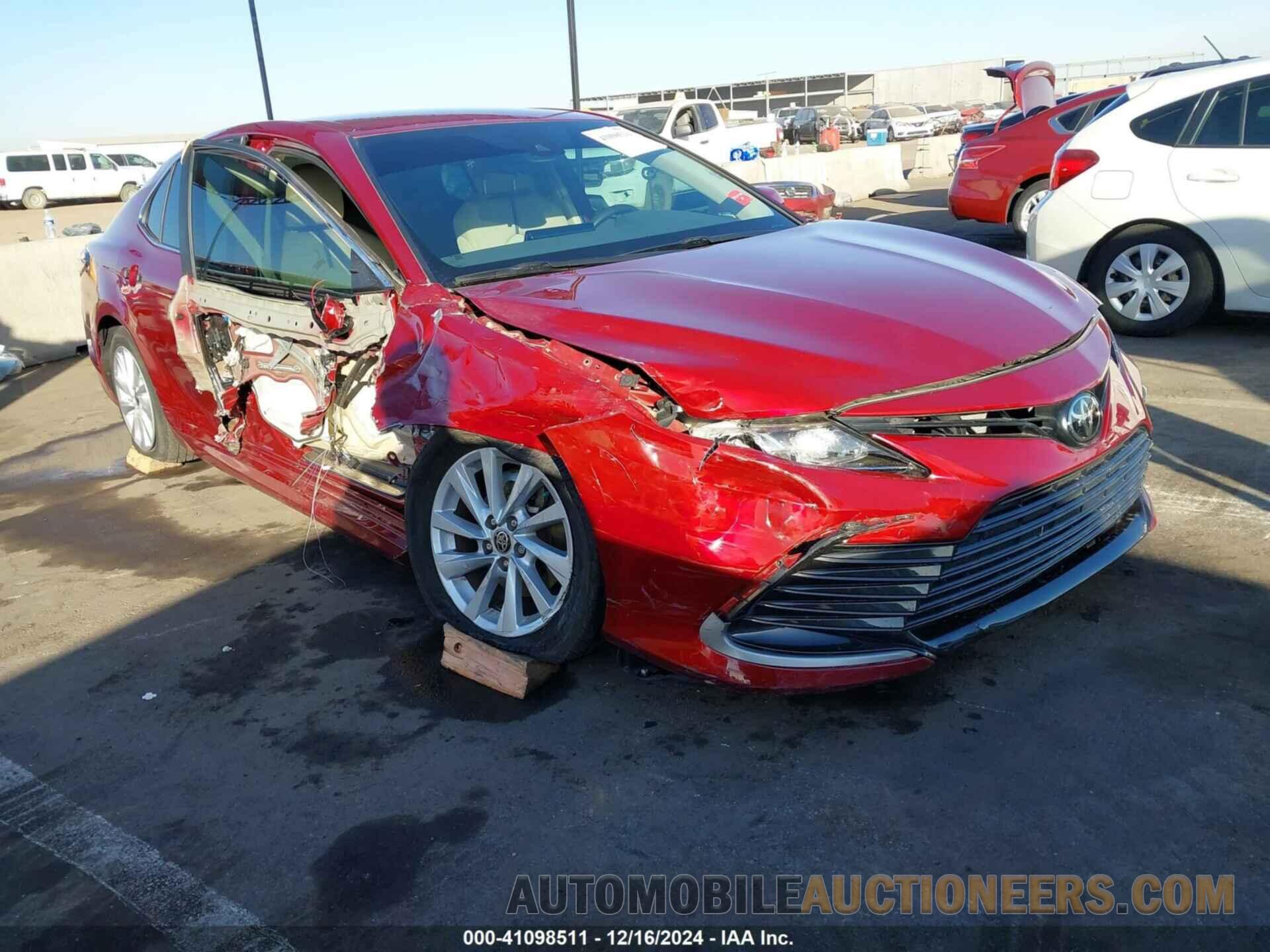 4T1C11AK4MU596630 TOYOTA CAMRY 2021