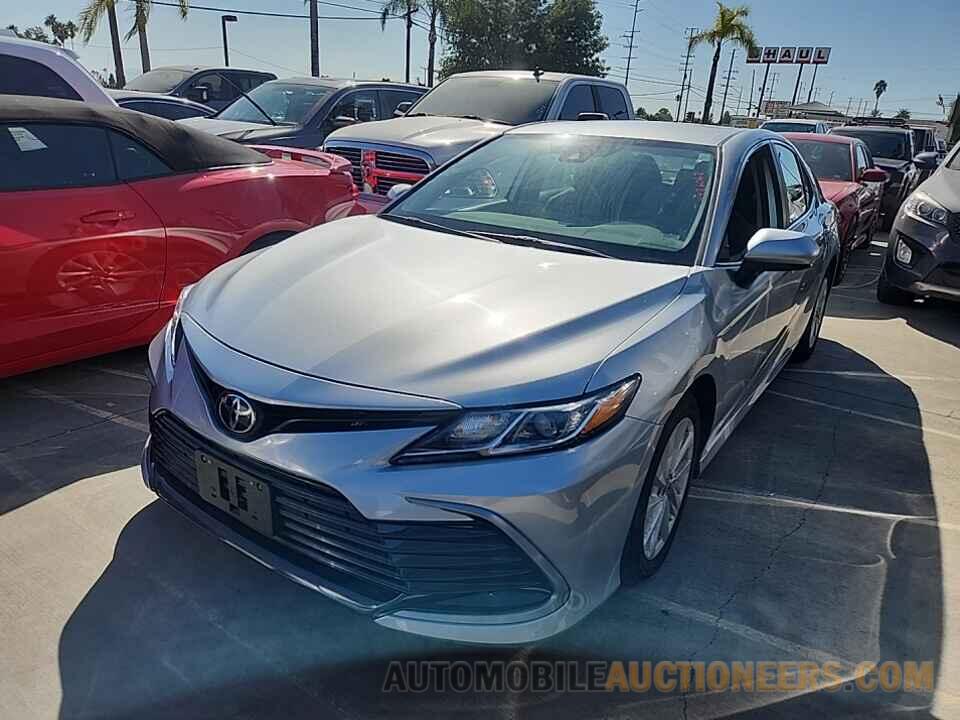 4T1C11AK4MU596885 Toyota Camry LE 2021