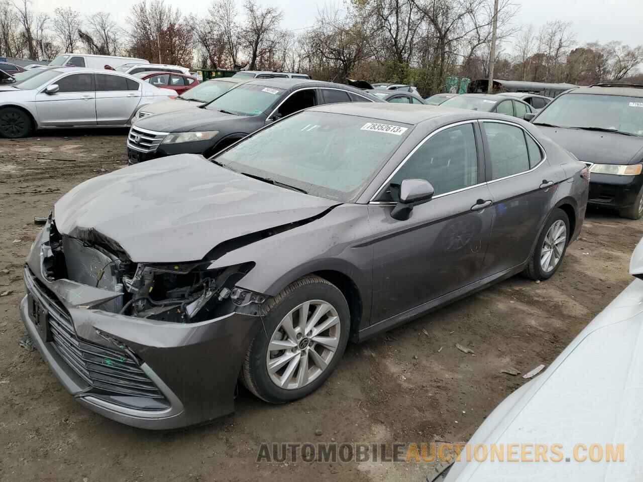 4T1C11AK4MU611224 TOYOTA CAMRY 2021