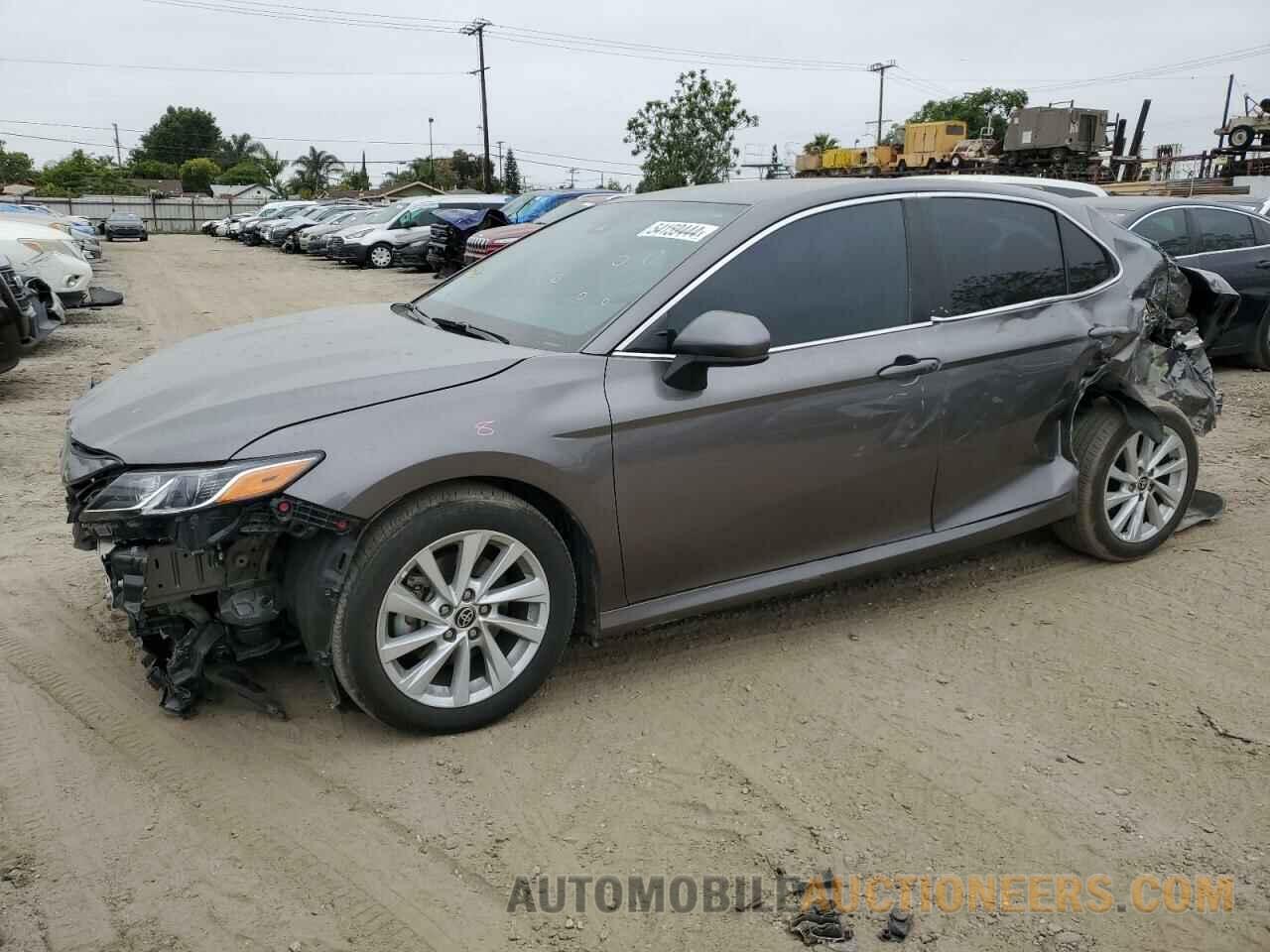 4T1C11AK4NU006542 TOYOTA CAMRY 2022