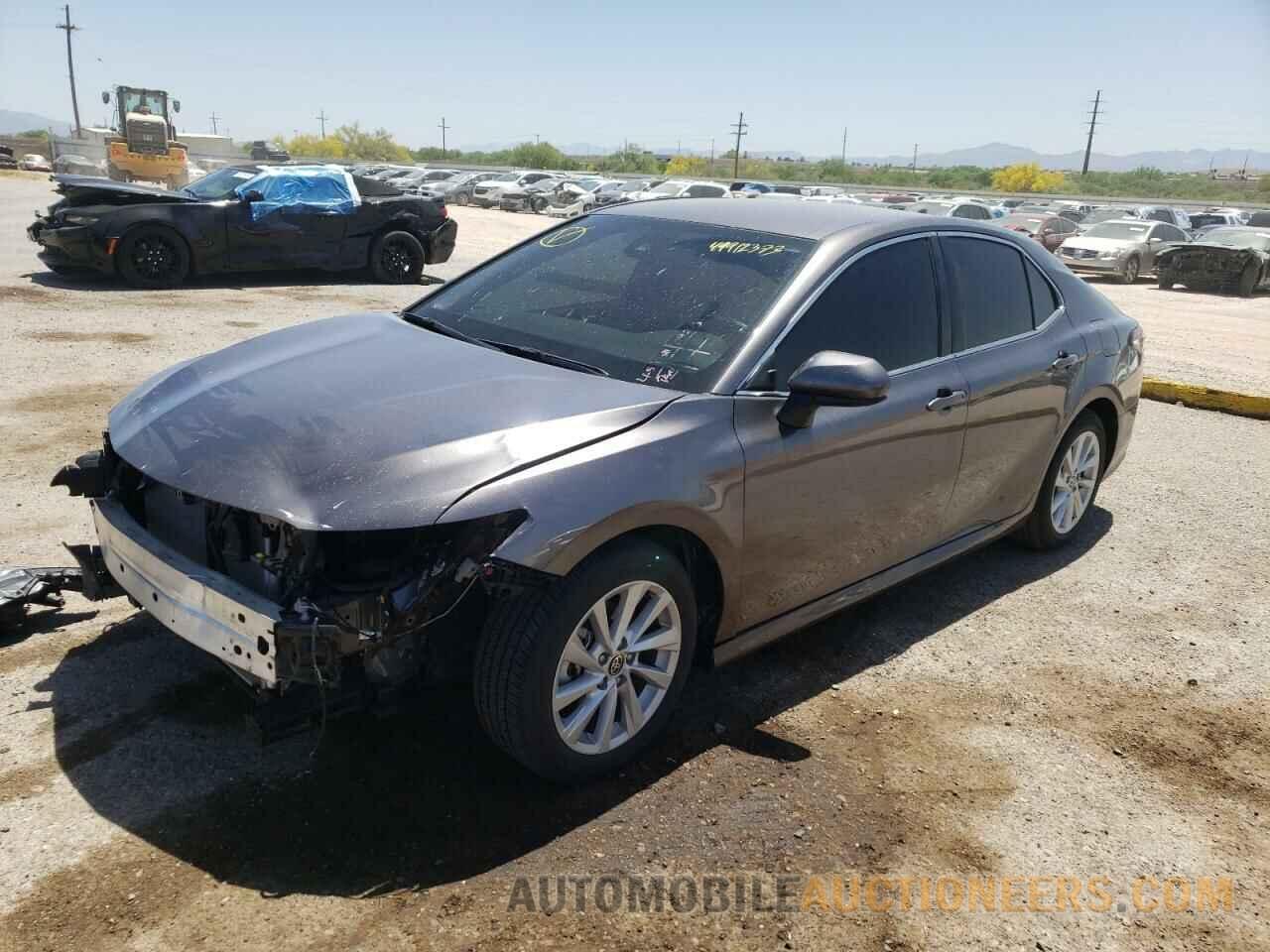 4T1C11AK4NU018268 TOYOTA CAMRY 2022