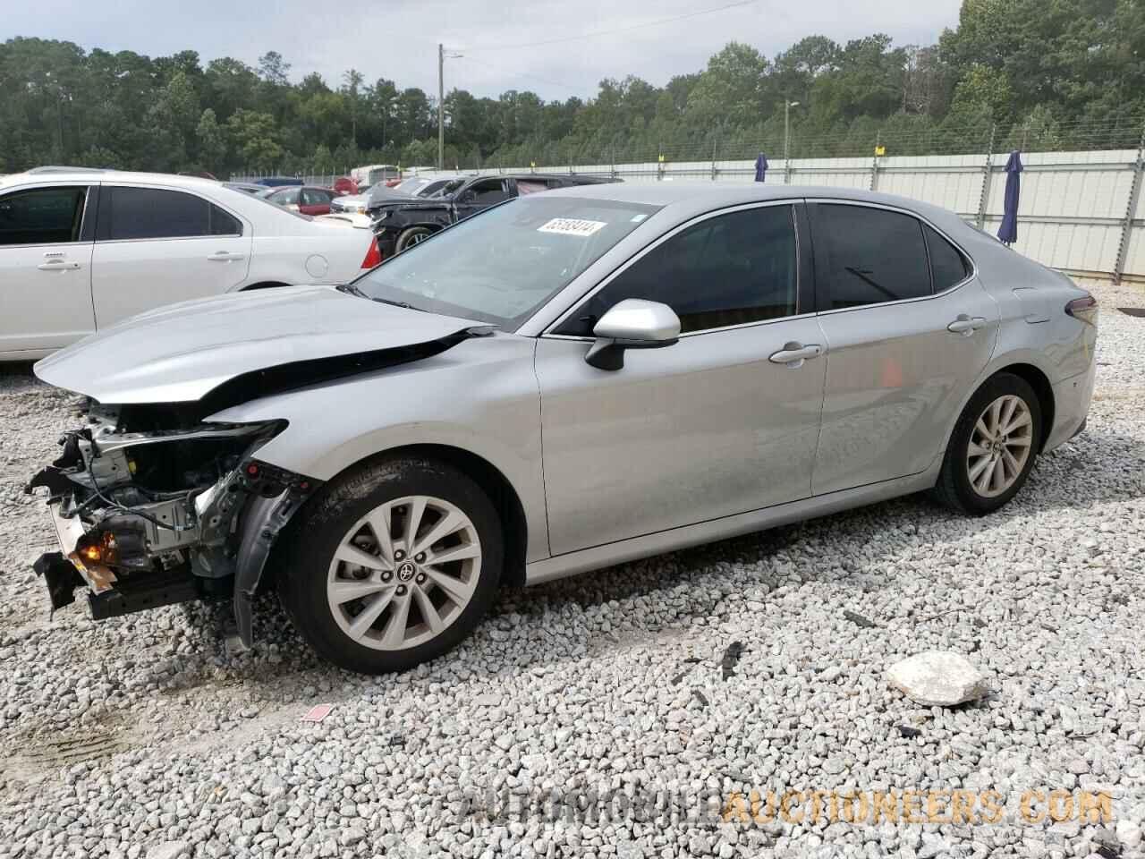 4T1C11AK4NU058401 TOYOTA CAMRY 2022