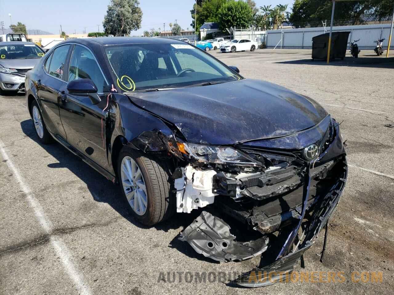 4T1C11AK4NU637887 TOYOTA CAMRY 2022