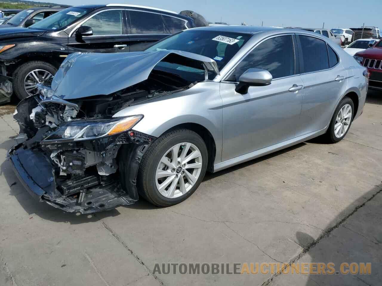 4T1C11AK4NU694803 TOYOTA CAMRY 2022