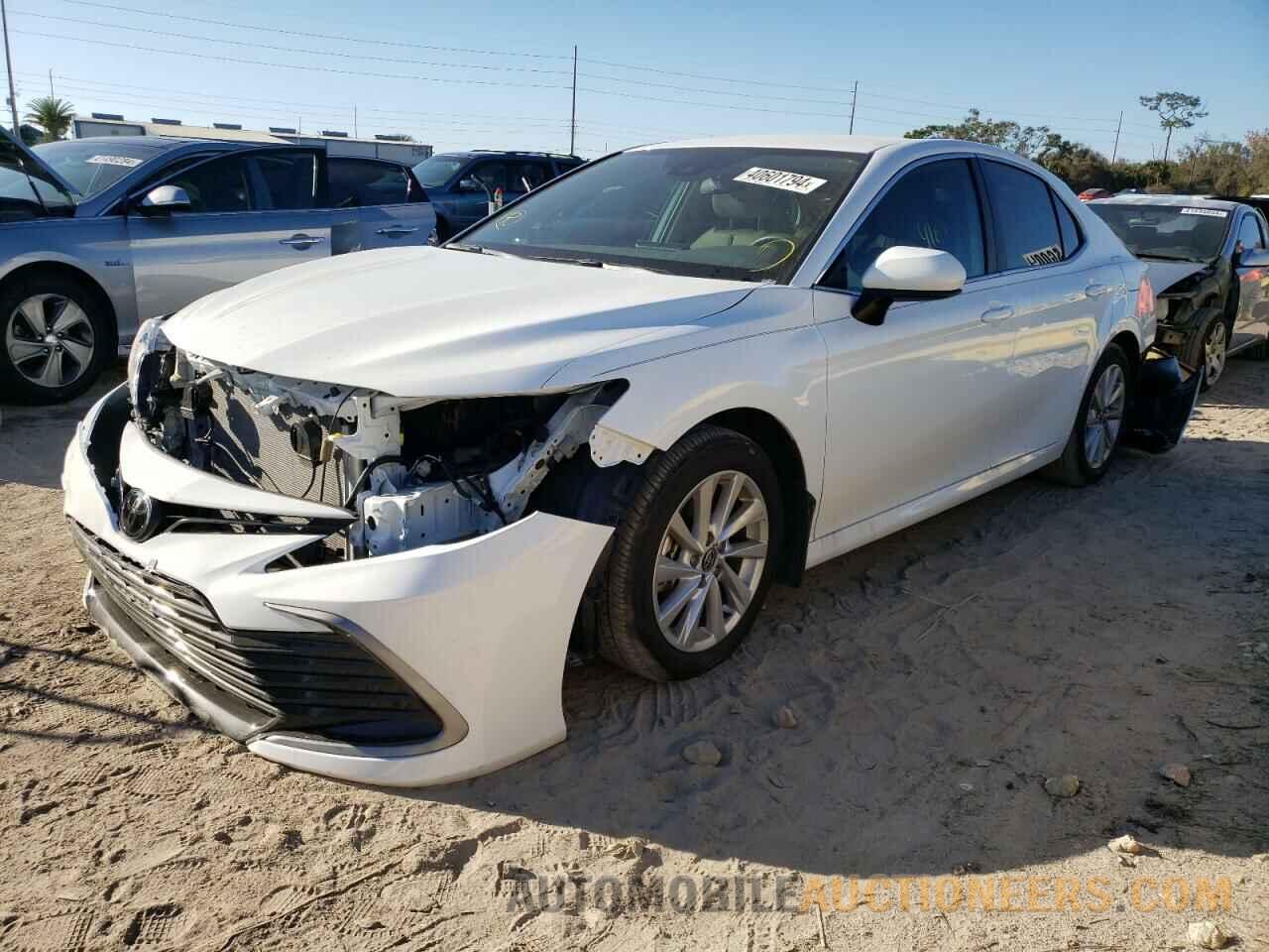 4T1C11AK4PU831869 TOYOTA CAMRY 2023