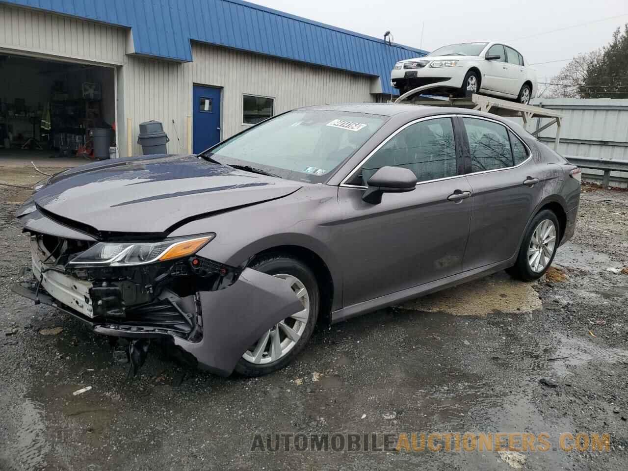 4T1C11AK5MU438670 TOYOTA CAMRY 2021