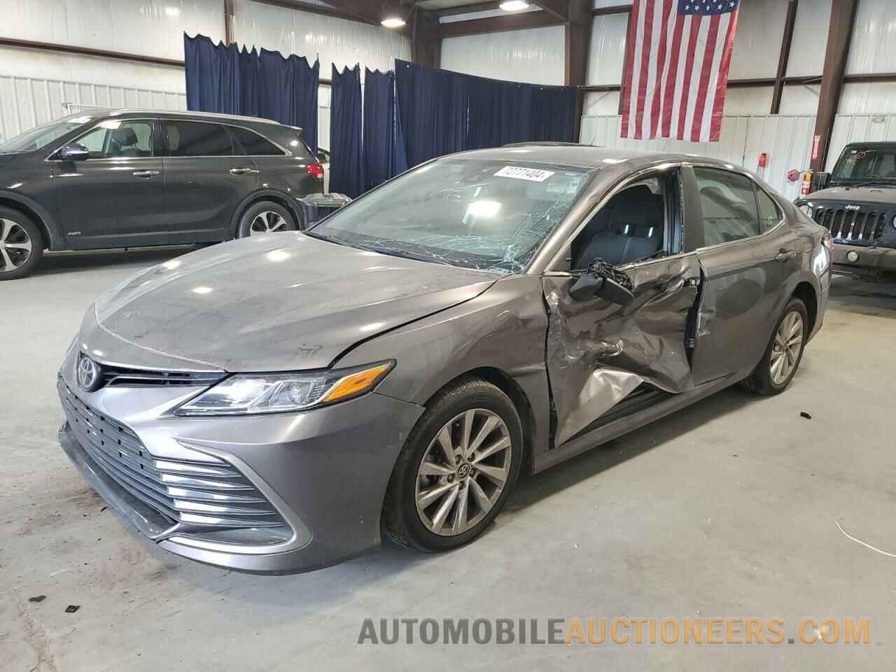 4T1C11AK5MU442203 TOYOTA CAMRY 2021