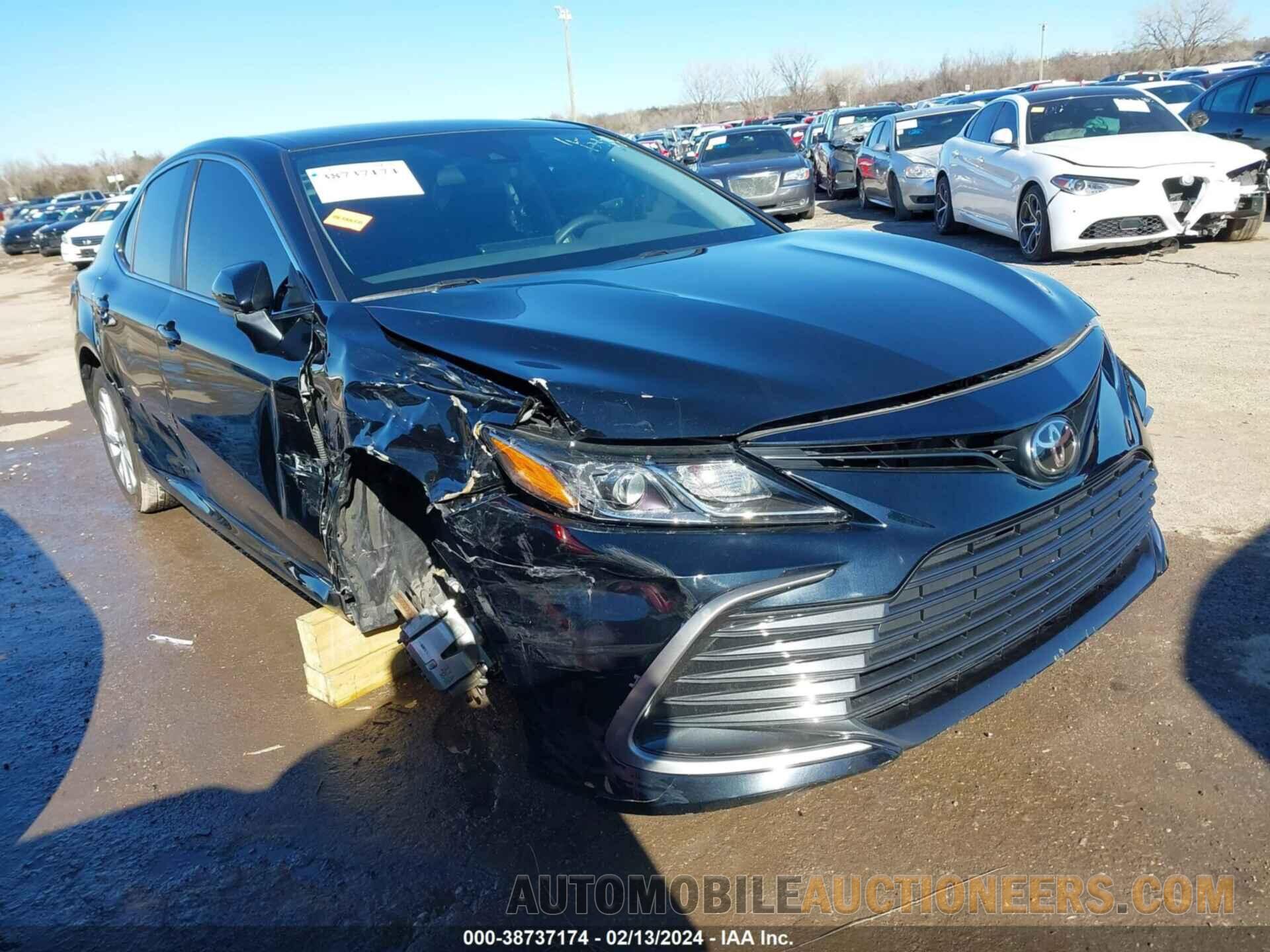 4T1C11AK5MU453377 TOYOTA CAMRY 2021