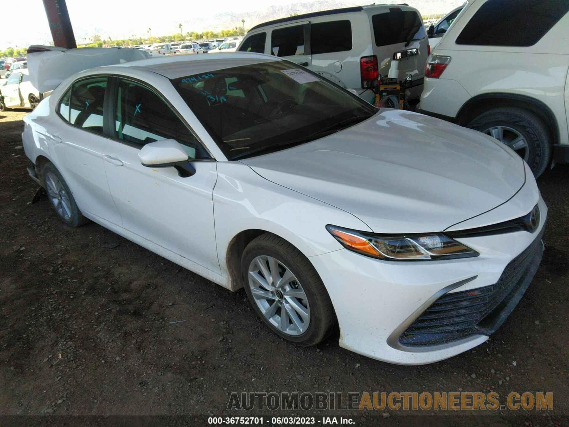 4T1C11AK5MU454836 TOYOTA CAMRY 2021