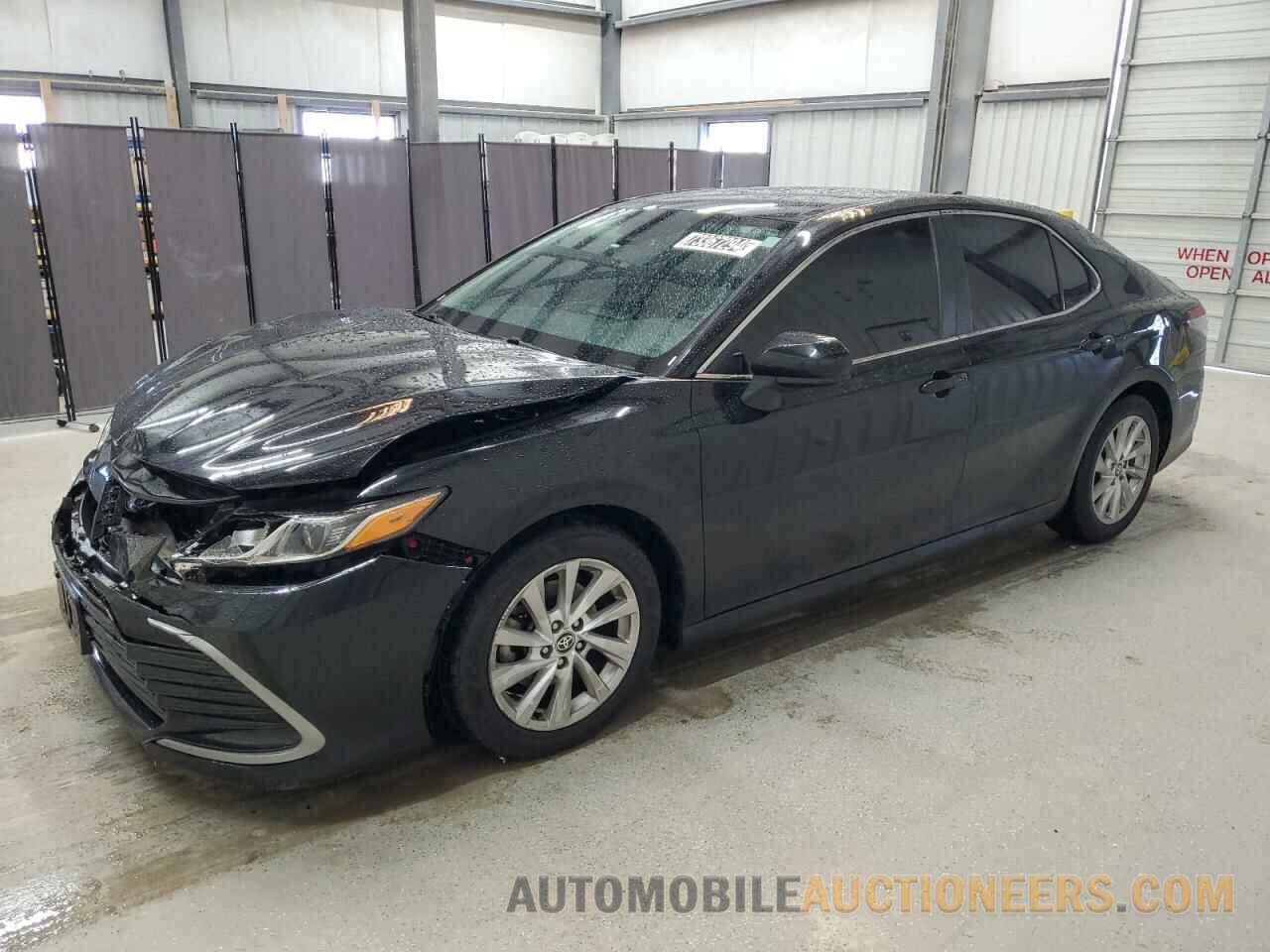 4T1C11AK5MU455632 TOYOTA CAMRY 2021